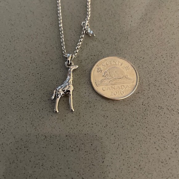 New lia sophia Lanky giraffe necklace silver tone - Picture 5 of 6